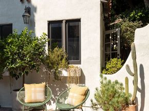 1012 Superba Avenue, Venice CA 90291