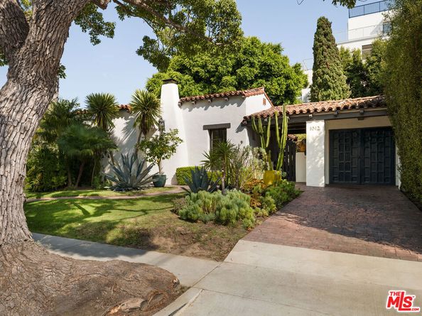 1012 Superba Avenue, Venice CA 90291
