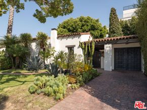 1012 Superba Avenue, Venice CA 90291
