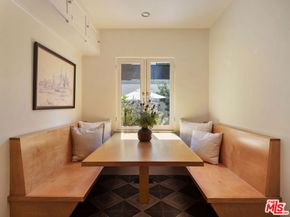 1012 Superba Avenue, Venice CA 90291