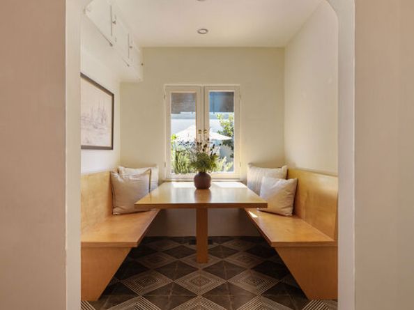 1012 Superba Avenue, Venice CA 90291