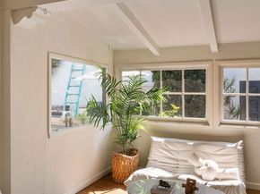 1012 Superba Avenue, Venice CA 90291