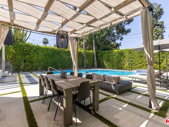11019 Hortense Street, North Hollywood CA 91602