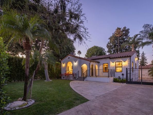 11019 Hortense Street, North Hollywood CA 91602