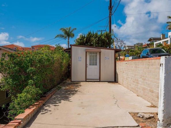 4964 Kendall St., San Diego CA 92109
