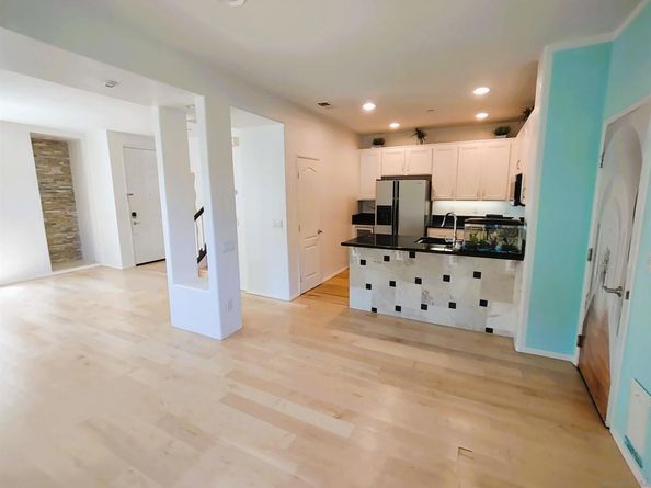 13049 Cadencia Pl, San Diego CA 92130