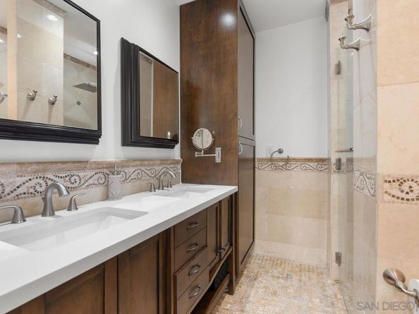 3415 Fenelon St, San Diego CA 92106