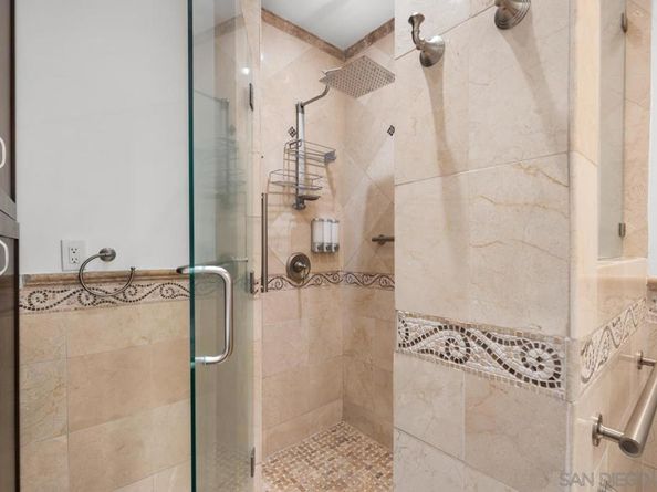 3415 Fenelon St, San Diego CA 92106