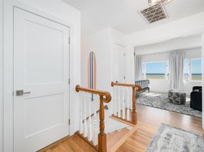 206 E Oceanfront, Newport Beach CA 92661