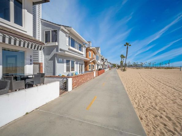 206 E Oceanfront, Newport Beach CA 92661