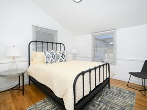 206 E Oceanfront, Newport Beach CA 92661