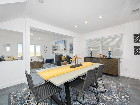 206 E Oceanfront, Newport Beach CA 92661