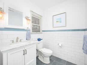 206 E Oceanfront, Newport Beach CA 92661