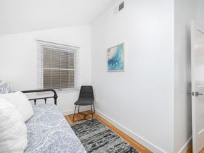 206 E Oceanfront, Newport Beach CA 92661