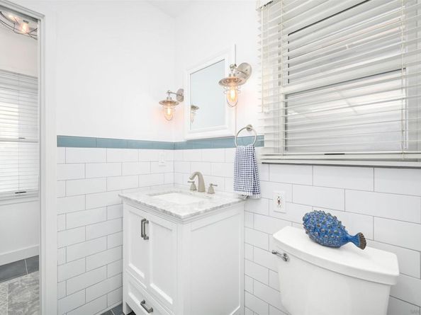 206 E Oceanfront, Newport Beach CA 92661