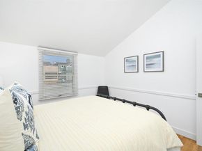 206 E Oceanfront, Newport Beach CA 92661