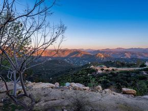 1152 Stoneridge Dr., El Cajon CA 92021