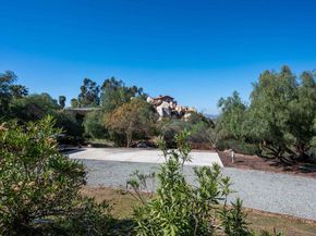 1152 Stoneridge Dr., El Cajon CA 92021