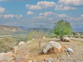 1152 Stoneridge Dr., El Cajon CA 92021