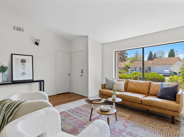 206 Avenida Las Brisas, Oceanside CA 92057