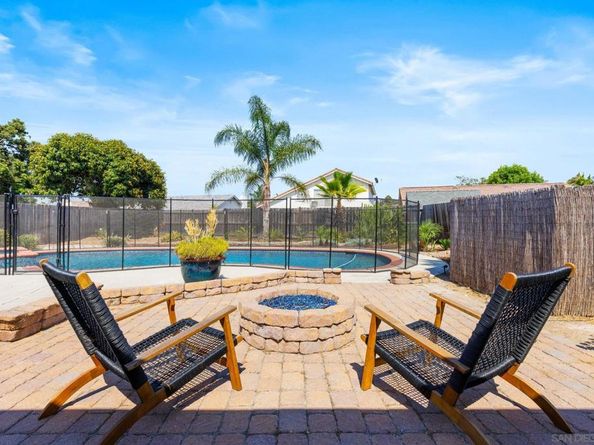 206 Avenida Las Brisas, Oceanside CA 92057