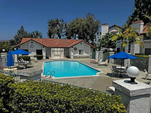 16430 Avenida Venusto D, San Diego CA 92128