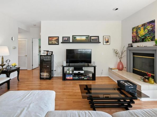 16430 Avenida Venusto D, San Diego CA 92128