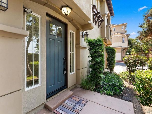 2184 Cosmo Way, San Marcos CA 92078