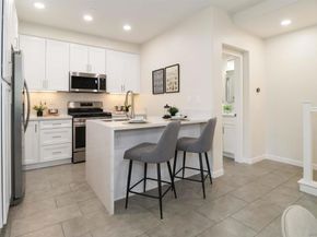 2184 Cosmo Way, San Marcos CA 92078