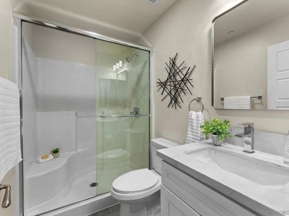2184 Cosmo Way, San Marcos CA 92078