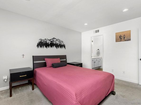 8446 Summerdale Rd D, San Diego CA 92126
