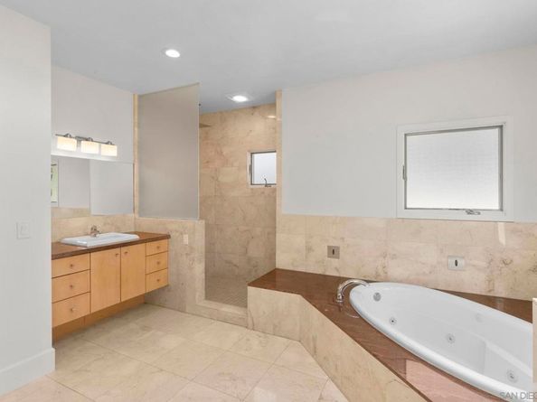 5787 Bellevue Ave, La Jolla CA 92037