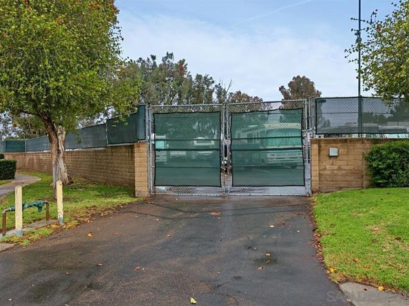 10165 Gayuba Lane, San Diego CA 92124
