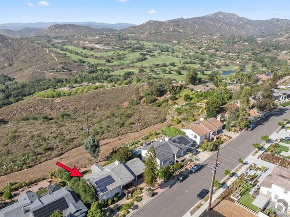 17924 Saint Andrews Dr, Poway CA 92064
