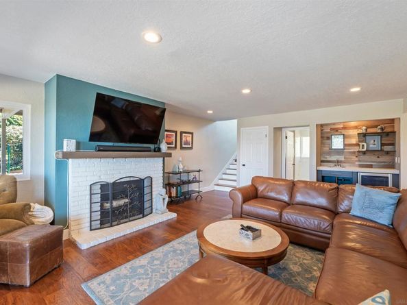 17924 Saint Andrews Dr, Poway CA 92064