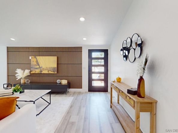873 Towne Street, Costa Mesa CA 92627