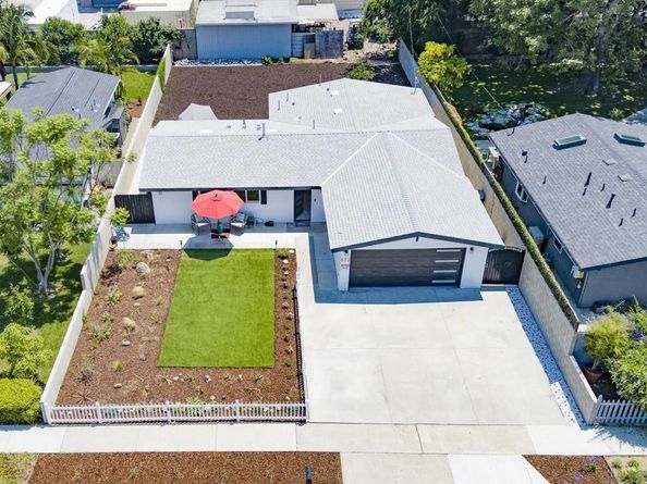 873 Towne Street, Costa Mesa CA 92627