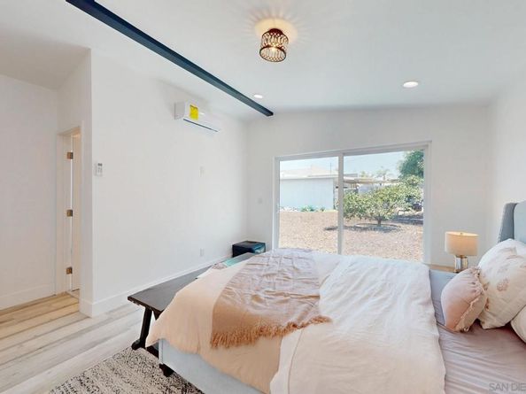 873 Towne Street, Costa Mesa CA 92627