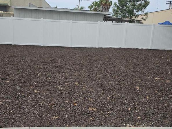 873 Towne Street, Costa Mesa CA 92627