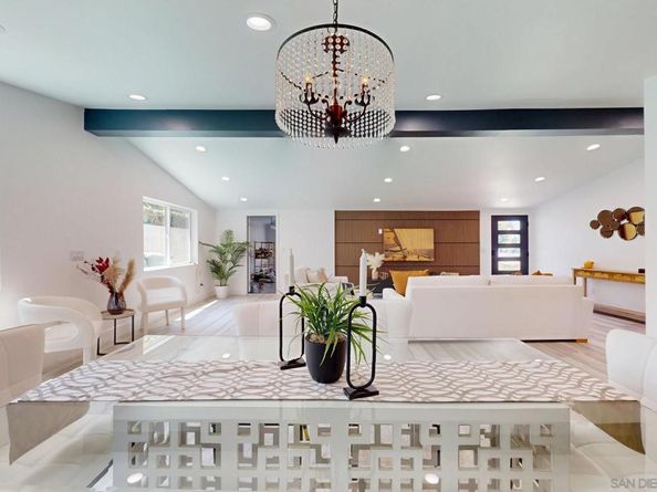 873 Towne Street, Costa Mesa CA 92627