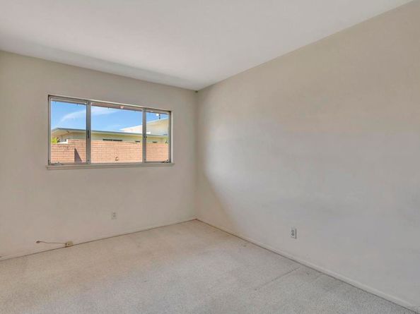 8838 La Jolla Scenic Dr N, La Jolla CA 92037