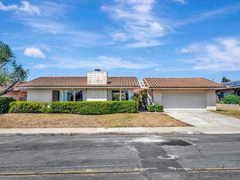 8838 La Jolla Scenic Dr N