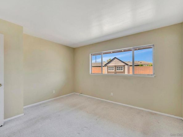 8838 La Jolla Scenic Dr N, La Jolla CA 92037