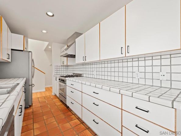 615 S Clementine St, Oceanside CA 92054