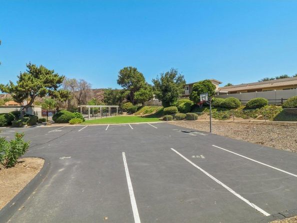 9055 Calle Lucia, Lakeside CA 92040