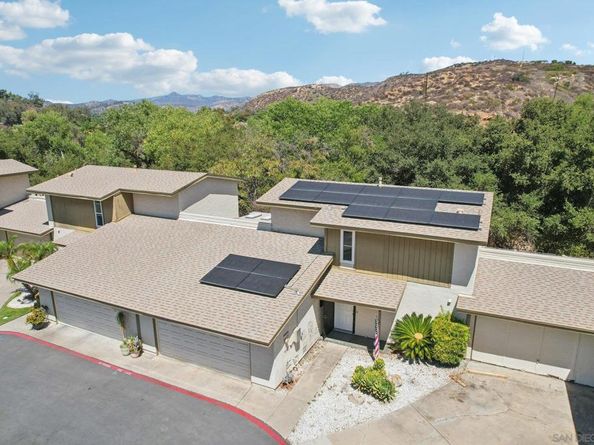 9055 Calle Lucia, Lakeside CA 92040