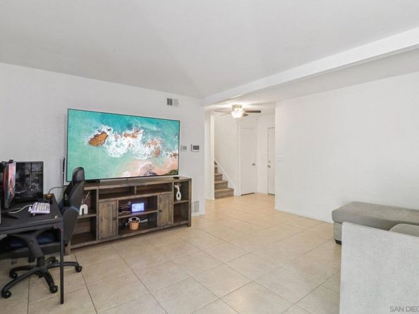 9055 Calle Lucia, Lakeside CA 92040