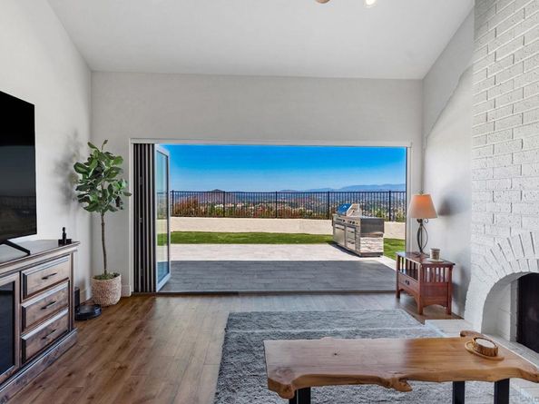 16396 Avenida Suavidad, San Diego CA 92128