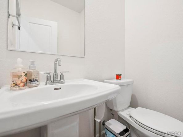 1209 Sunrise Vw 103, San Marcos CA 92078