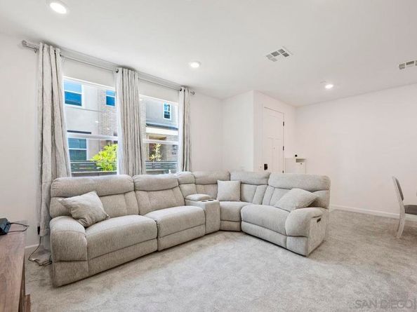 1209 Sunrise Vw 103, San Marcos CA 92078